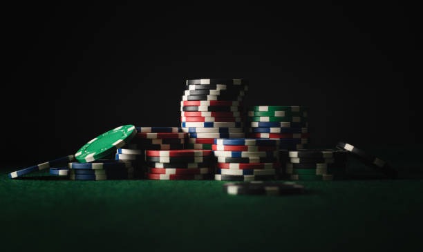 Win combinations and payouts display instantly Treasures Aztec win combination display